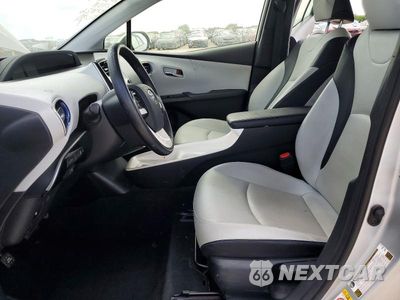 Zdjęcie 7 z 13 samochodu: 2016 TOYOTA PRIUS THREE TOURING VIN:JTDKARFU0G3001811 - miniatura