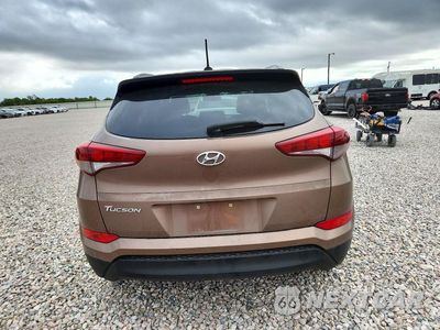 Zdjęcie 6 z 13 samochodu: 2016 HYUNDAI TUCSON SE VIN:KM8J33A47GU212049 - miniatura