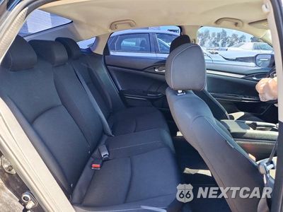 Zdjęcie 10 z 12 samochodu: 2017 HONDA CIVIC LX VIN:2HGFC2F5XHH504208 - miniatura
