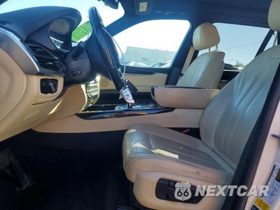 Zdjęcie 7 z 13 samochodu: 2017 BMW X5 XDRIVE35D VIN:5UXKS4C39H0U05560 - miniatura