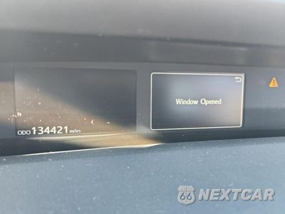 Zdjęcie 9 z 12 samochodu: 2016 TOYOTA PRIUS TWO VIN:JTDKBRFU5G3510290 - miniatura