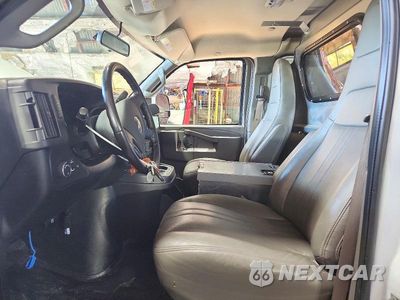 Zdjęcie 7 z 13 samochodu: 2023 CHEVROLET EXPRESS G2500 VIN:1GCWGAFP0P1231808 - miniatura