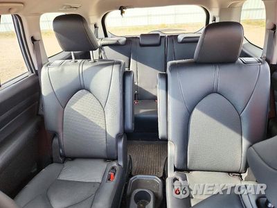 Zdjęcie 10 z 14 samochodu: 2024 TOYOTA GRAND HIGHLANDER XLE VIN:5TDAAAB54RS015059 - miniatura