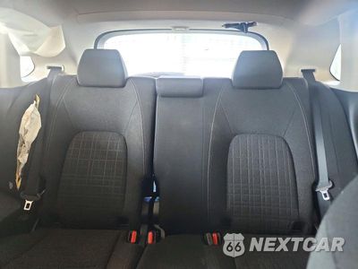 Zdjęcie 10 z 13 samochodu: 2023 HONDA HR-V LX VIN:3CZRZ2H35PM721875 - miniatura