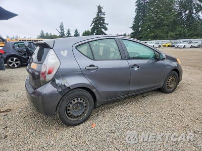 Trzecie zdjęcie samochodu z tyłu: 2012 TOYOTA PRIUS C ONE VIN:JTDKDTB30C1504598 - miniatura