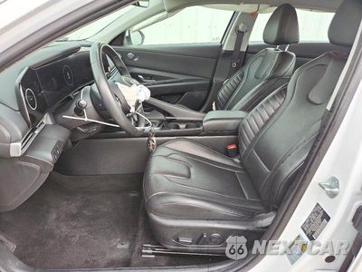 Zdjęcie 7 z 12 samochodu: 2025 HYUNDAI ELANTRA LIMITED VIN:KMHLP4DGXSU996891 - miniatura