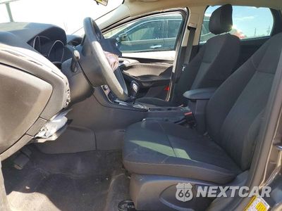 Zdjęcie 7 z 12 samochodu: 2018 FORD FOCUS SE VIN:1FADP3K26JL229138 - miniatura