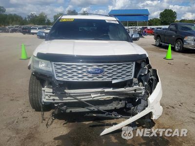 Piąte zdjęcie samochodu w środku: 2017 FORD EXPLORER PLATINUM VIN:1FM5K8HT7HGB31292 - miniatura
