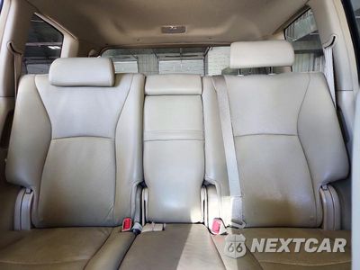 Zdjęcie 10 z 13 samochodu: 2006 TOYOTA HIGHLANDER LIMITED VIN:JTEEP21A960151718 - miniatura