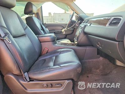 Zdjęcie 7 z 13 samochodu: 2012 GMC YUKON DENALI VIN:1GKS2EEF1CR309705 - miniatura