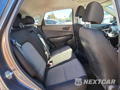 Zdjęcie 10 z 12 samochodu: 2021 HYUNDAI KONA SEL PLUS VIN:KM8K62AA6MU607329 - miniatura