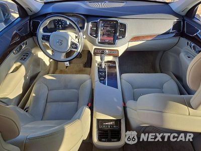 Zdjęcie 8 z 13 samochodu: 2016 VOLVO XC90 T6 VIN:YV4A22PK8G1046145 - miniatura