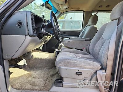 Zdjęcie 7 z 13 samochodu: 2003 CHEVROLET TAHOE K1500 VIN:1GNEK13V93R197237 - miniatura