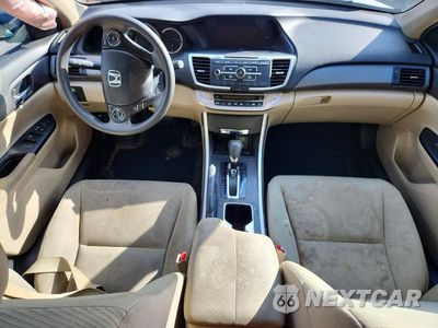 Zdjęcie 8 z 13 samochodu: 2015 HONDA ACCORD LX VIN:1HGCR2F38FA262871 - miniatura