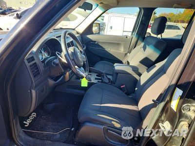Zdjęcie 7 z 13 samochodu: 2011 JEEP LIBERTY SPORT VIN:1J4PN2GK0BW502262 - miniatura