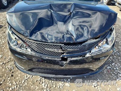 Zdjęcie 12 z 13 samochodu: 2018 CHRYSLER PACIFICA VIN:2C4RC1FG3JR361934 - miniatura
