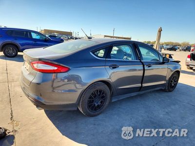 Trzecie zdjęcie samochodu z tyłu: 2016 FORD FUSION S VIN:3FA6P0G77GR223936 - miniatura