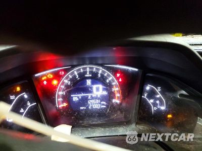 Zdjęcie 9 z 13 samochodu: 2016 HONDA CIVIC LX VIN:19XFC2F57GE071732 - miniatura