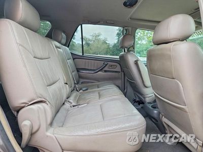Zdjęcie 11 z 14 samochodu: 2004 TOYOTA SEQUOIA LIMITED VIN:5TDBT48A04S232606 - miniatura