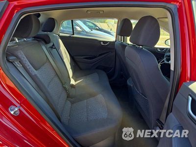 Zdjęcie 10 z 12 samochodu: 2019 HYUNDAI IONIQ SEL VIN:KMHC75LCXKU117653 - miniatura