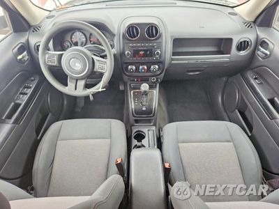 Zdjęcie 8 z 13 samochodu: 2012 JEEP PATRIOT SPORT VIN:1C4NJPBB7CD677103 - miniatura