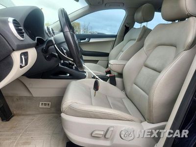 Zdjęcie 7 z 12 samochodu: 2011 AUDI A3 PREMIUM PLUS VIN:WAUKJAFM2BA027359 - miniatura