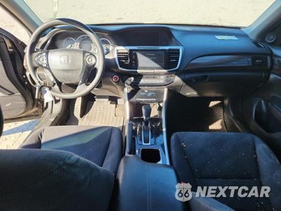 Zdjęcie 8 z 13 samochodu: 2016 HONDA ACCORD EX VIN:1HGCR2F73GA021885 - miniatura