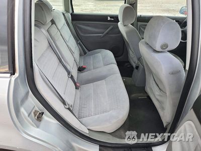 Zdjęcie 10 z 12 samochodu: 2003 VOLKSWAGEN PASSAT GL VIN:WVWND63BX3E369000 - miniatura