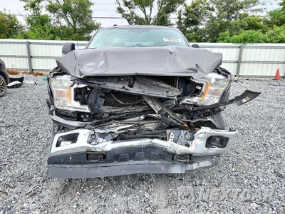 Piąte zdjęcie samochodu w środku: 2018 FORD F150 SUPERCREW VIN:1FTFW1EG4JKE32908 - miniatura
