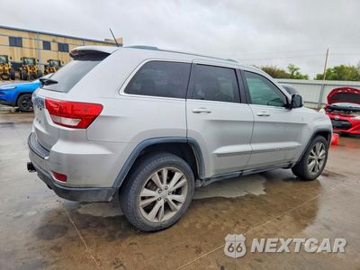 Trzecie zdjęcie samochodu z tyłu: 2012 JEEP GRAND CHEROKEE LAREDO VIN:1C4RJEAG6CC307317 - miniatura