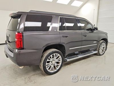 Trzecie zdjęcie samochodu z tyłu: 2016 CHEVROLET TAHOE C1500 LT VIN:1GNSCBKC9GR473119 - miniatura