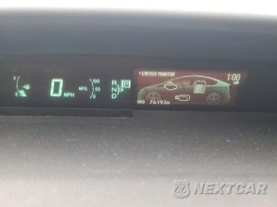 Zdjęcie 9 z 12 samochodu: 2012 TOYOTA PRIUS THREE VIN:JTDKN3DU5C5461579 - miniatura