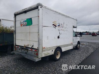 Trzecie zdjęcie samochodu z tyłu: 2006 FORD ECONOLINE E450 SUPER DUTY CUTAWAY VAN VIN:1FDXE45S76DB17167 - miniatura