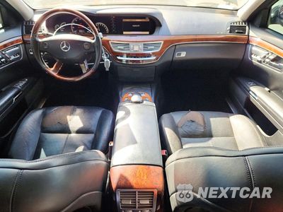 Zdjęcie 8 z 12 samochodu: 2007 MERCEDES-BENZ S 550 VIN:WDDNG71X07A083252 - miniatura