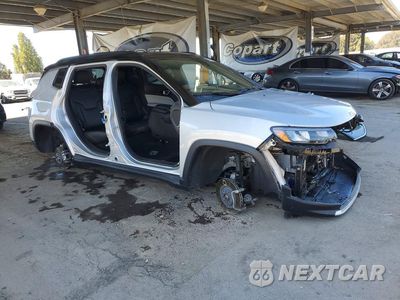 Czwarte zdjęcie samochodu z boku: 2025 JEEP COMPASS LIMITED VIN:3C4NJDCNXST622788 - miniatura