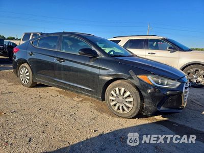 Czwarte zdjęcie samochodu z boku: 2017 HYUNDAI ELANTRA SE VIN:5NPD74LFXHH144139 - miniatura