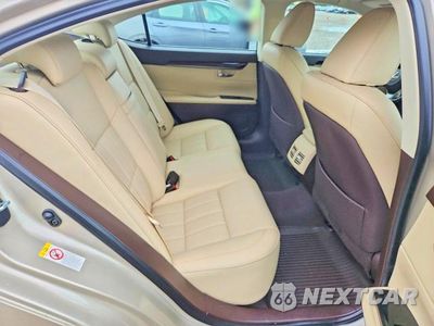 Zdjęcie 10 z 12 samochodu: 2018 LEXUS ES 350 VIN:58ABK1GG3JU105125 - miniatura