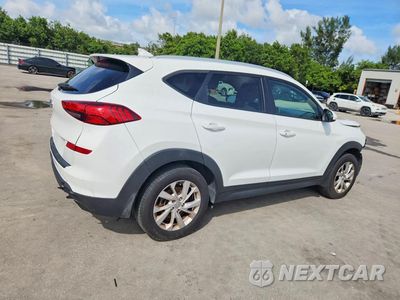Trzecie zdjęcie samochodu z tyłu: 2021 HYUNDAI TUCSON VALUE VIN:KM8J33A45MU331018 - miniatura