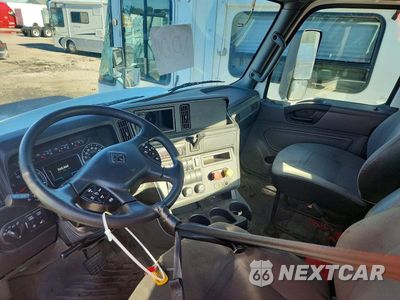 Zdjęcie 8 z 13 samochodu: 2019 INTERNATIONAL RH613 SEMI TRUCK VIN:3HSDXTZN4KN094687 - miniatura
