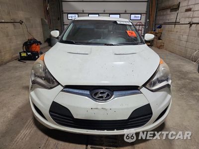 Piąte zdjęcie samochodu w środku: 2012 HYUNDAI VELOSTER BASE VIN:KMHTC6AD3CU039540 - miniatura