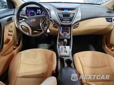 Zdjęcie 8 z 12 samochodu: 2013 HYUNDAI ELANTRA GLS VIN:5NPDH4AE6DH427381 - miniatura