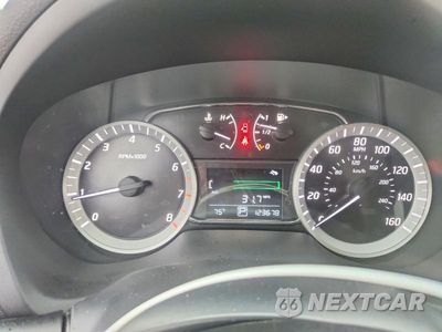 Zdjęcie 9 z 12 samochodu: 2014 NISSAN SENTRA SV VIN:3N1AB7AP6EL631593 - miniatura