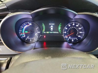 Zdjęcie 9 z 12 samochodu: 2013 KIA OPTIMA HYBRID VIN:KNAGM4AD2D5053820 - miniatura