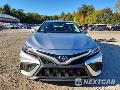 Piąte zdjęcie samochodu w środku: 2021 TOYOTA CAMRY SE VIN:4T1G11AK3MU520009 - miniatura