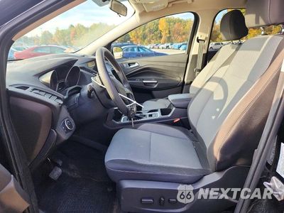 Zdjęcie 7 z 13 samochodu: 2017 FORD ESCAPE SE VIN:1FMCU9GD3HUC30243 - miniatura