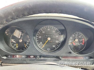 Zdjęcie 9 z 12 samochodu: 1974 MERCEDES-BENZ 450 SL VIN:10704412015467 - miniatura