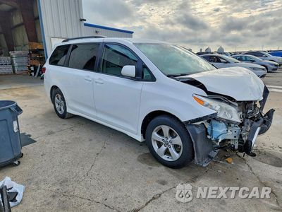 Czwarte zdjęcie samochodu z boku: 2020 TOYOTA SIENNA LE VIN:5TDKZ3DC6LS055638 - miniatura