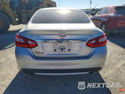 Zdjęcie 6 z 12 samochodu: 2016 NISSAN ALTIMA 2.5 SR VIN:1N4AL3AP4GC142603 - miniatura