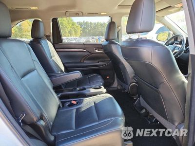 Zdjęcie 21 z 26 samochodu: 2015 TOYOTA HIGHLANDER LIMITED VIN:5TDDKRFH1FS078208 - miniatura
