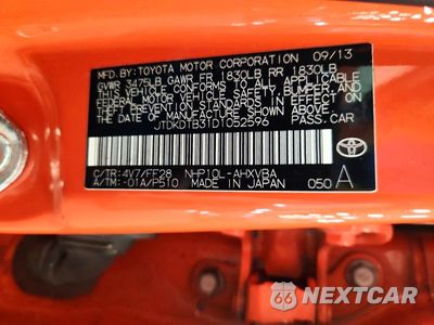 Zdjęcie 12 z 12 samochodu: 2013 TOYOTA PRIUS C TWO VIN:JTDKDTB31D1052596 - miniatura
